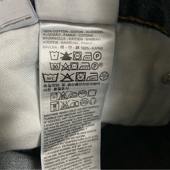 Levi’s 514 Straight Fit Jeans Blue
Men’s Size 38 - Picture 14 of 15